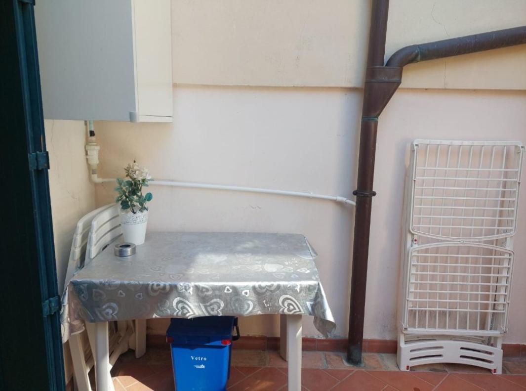 Apartamento Bilocale Centro Storico Pésaro Exterior foto