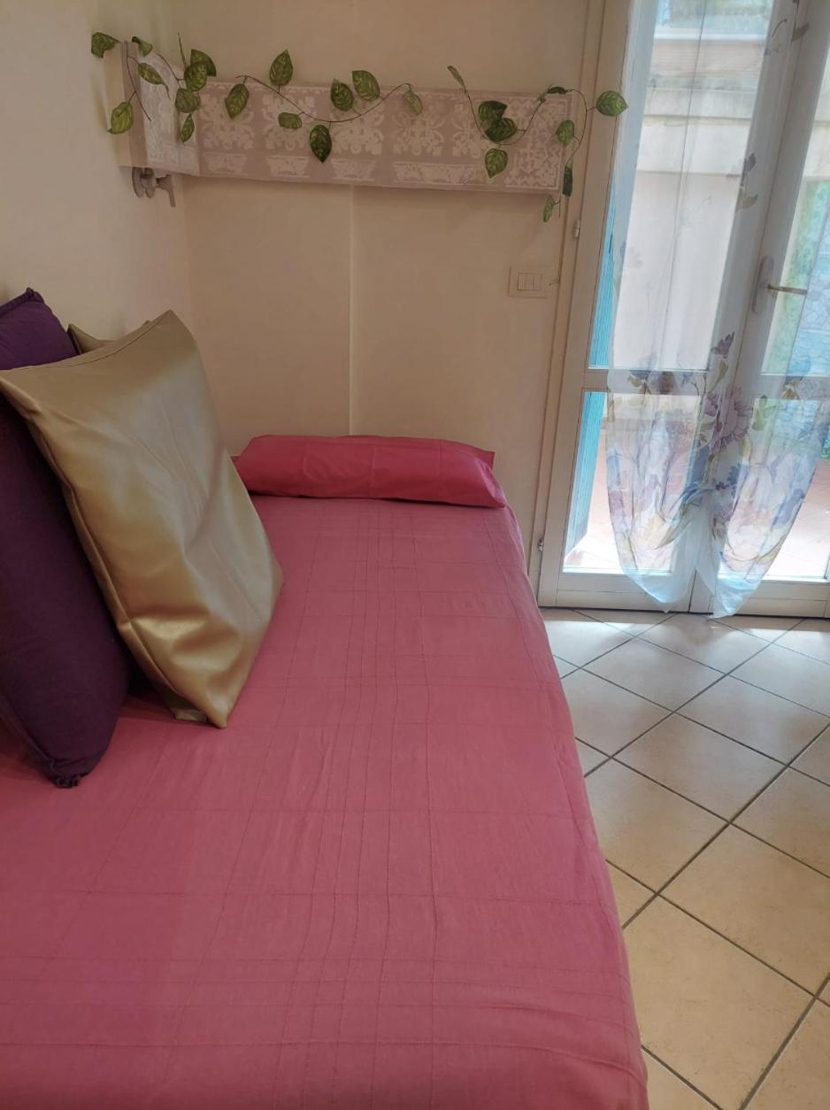 Apartamento Bilocale Centro Storico Pésaro Exterior foto
