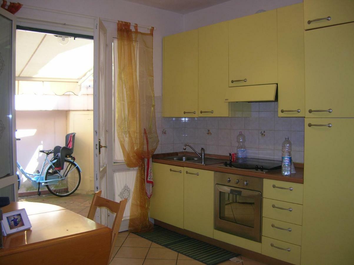 Apartamento Bilocale Centro Storico Pésaro Exterior foto